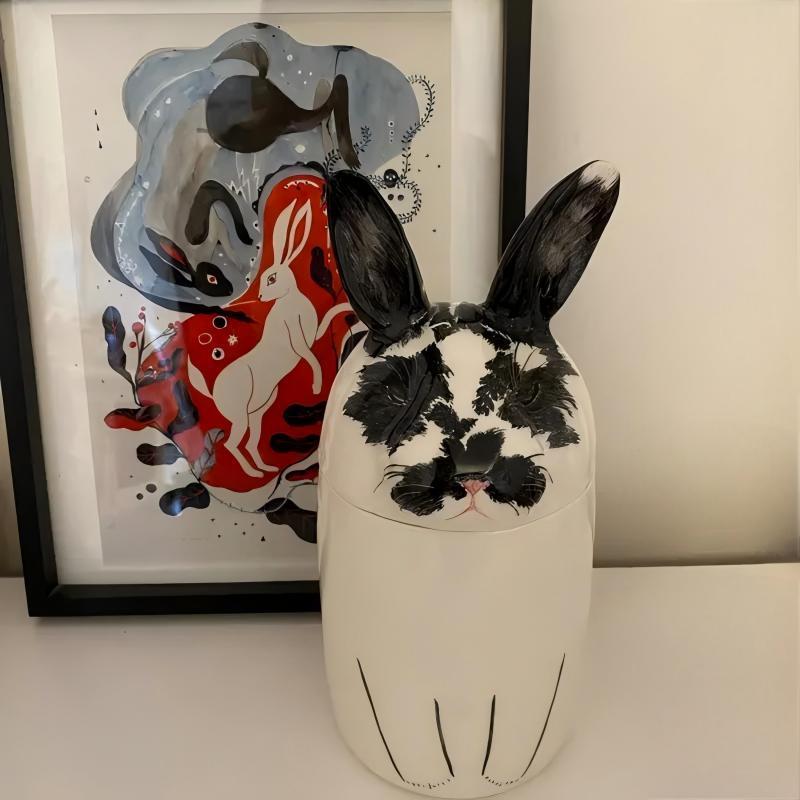 MEOVIQUE Custom Rabbit Urn