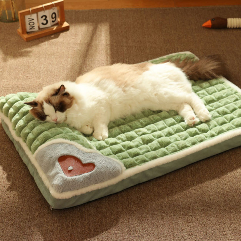 Plaid Fluff Sleeping Pet Bed